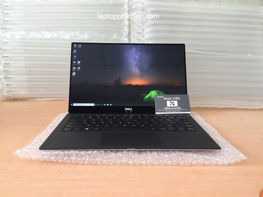 Laptop Dell XPS 13: Sở hữu một chiếc laptop Dell XPS 13, bạn sẽ được trải nghiệm một chiếc máy tính siêu nhẹ, cấu hình mạnh mẽ và thiết kế đẹp mắt. Với màn hình InfinityEdge cực mỏng, cho hình ảnh sống động và sắc nét, Dell XPS 13 là lựa chọn tuyệt vời cho công việc và giải trí.