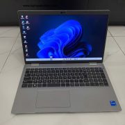 laptop-dell-latitude-5530-i5-cam-ung-gia-re-xach-tay laptop-dell-latitude-5530-i5-cam-ung-gia-re-xach-tay